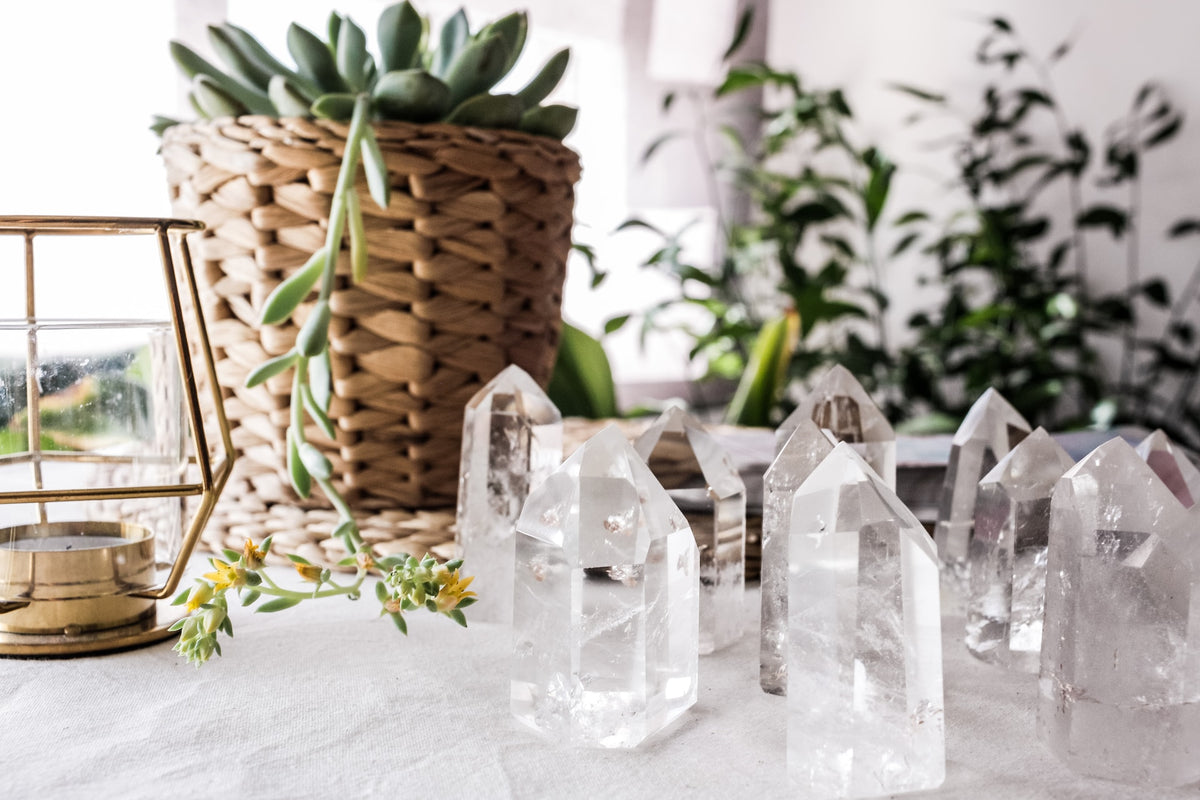 Strategic Placement of Crystals for Optimal Energy Flow in Your Home โ Peaceful Sense
